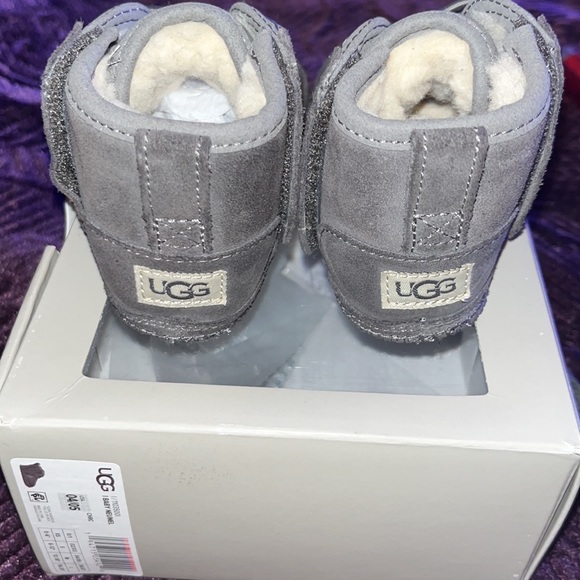 Baby Boy Ugg Neumel Gray Boots…Size 4/5 - Picture 3 of 5